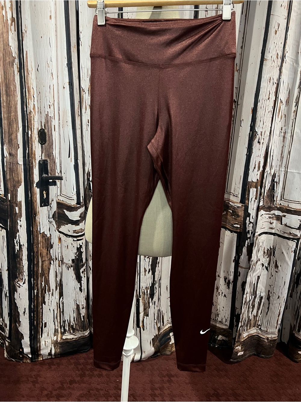 Nike Women’s Maroon Stretch Performance Leggings